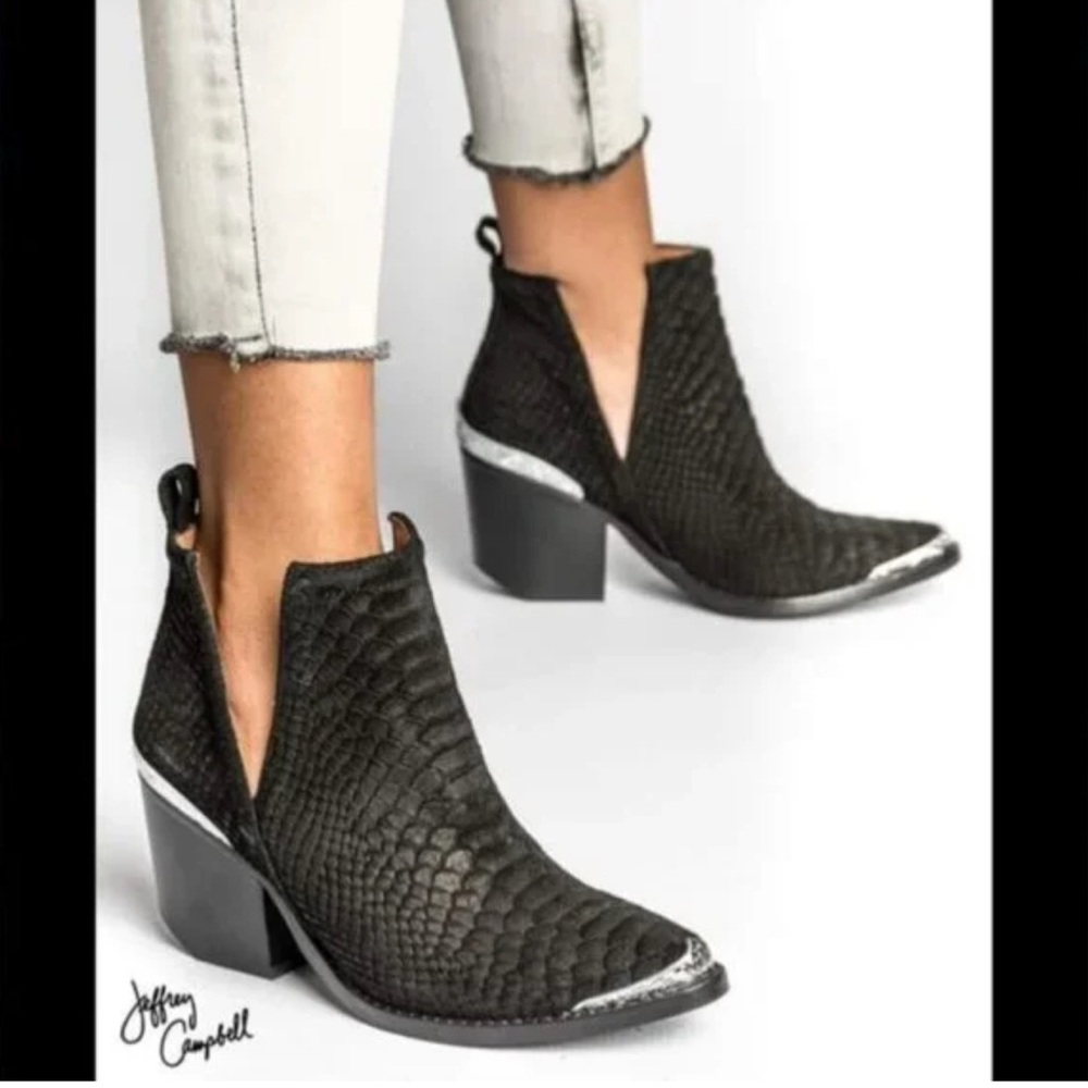 Jeffery Campbell suede snake boots sz 7